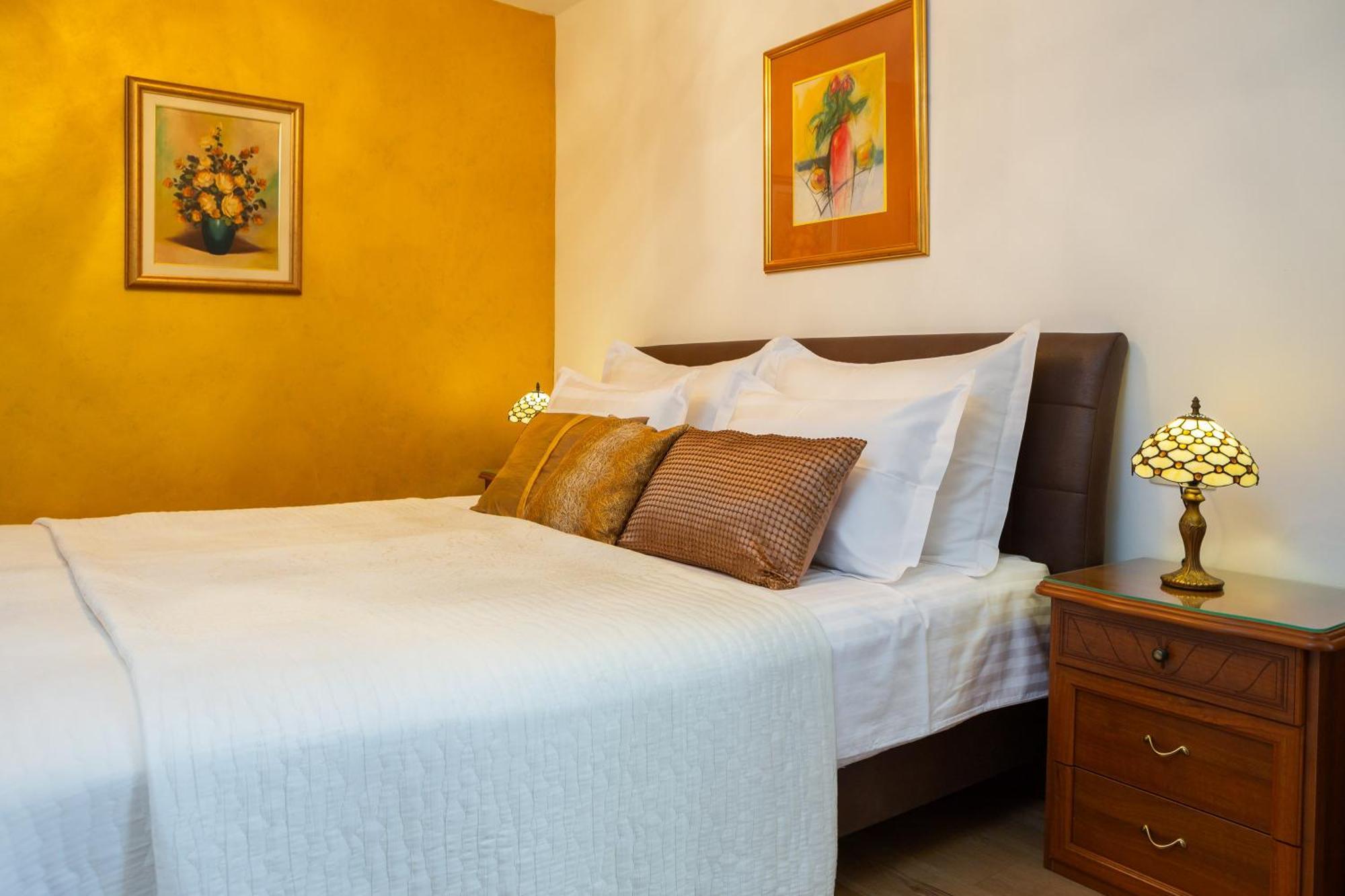 Romantic Luxury Rooms Σπλιτ Εξωτερικό φωτογραφία