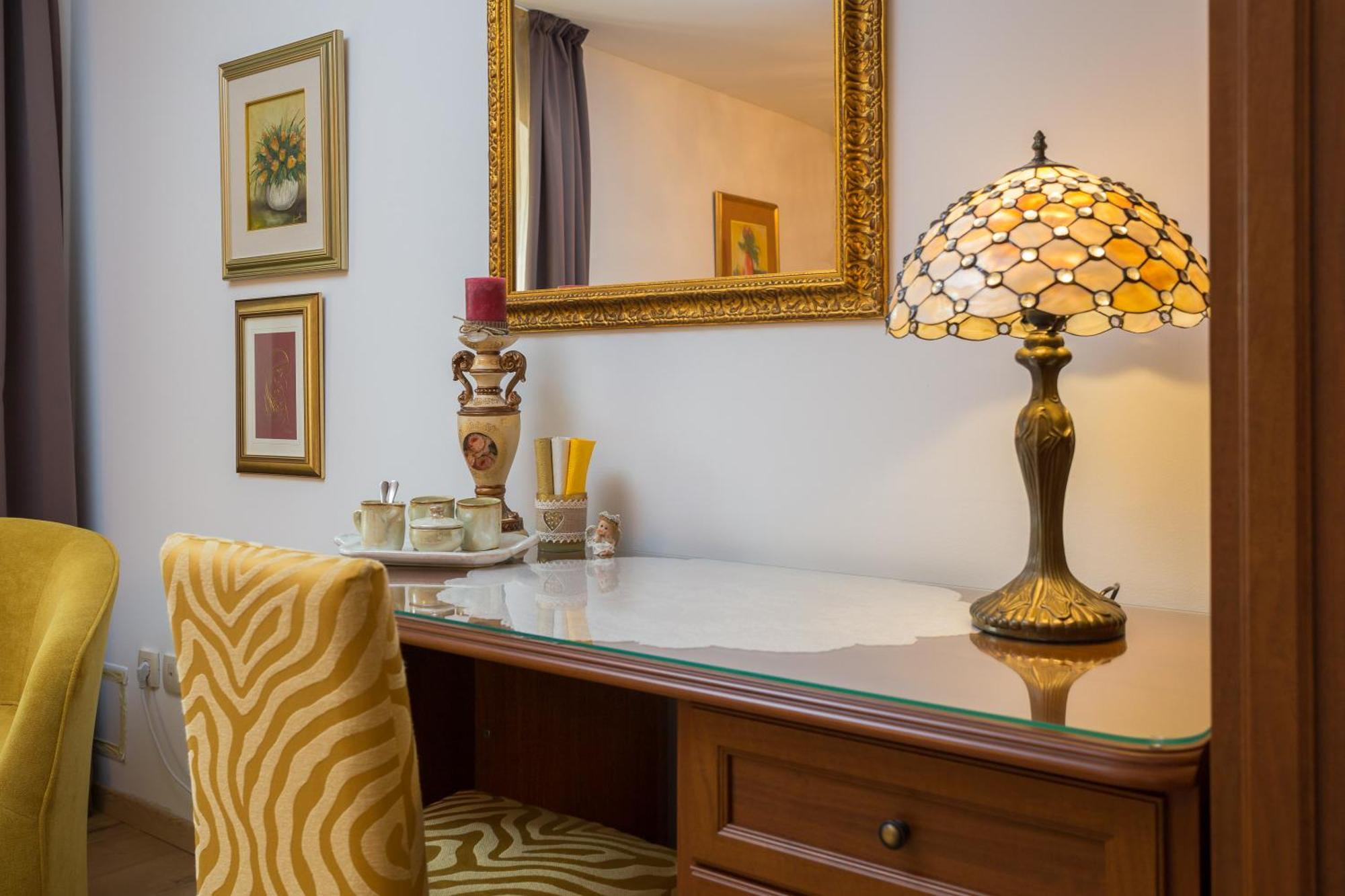Romantic Luxury Rooms Σπλιτ Εξωτερικό φωτογραφία