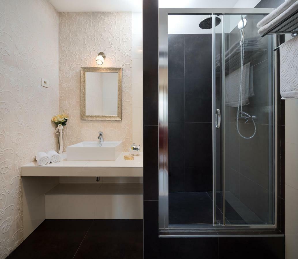 Romantic Luxury Rooms Σπλιτ Εξωτερικό φωτογραφία